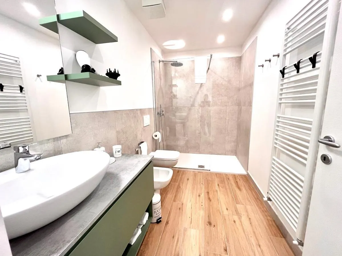 Berengario Suites Torri Del Benaco 0*,  Italy