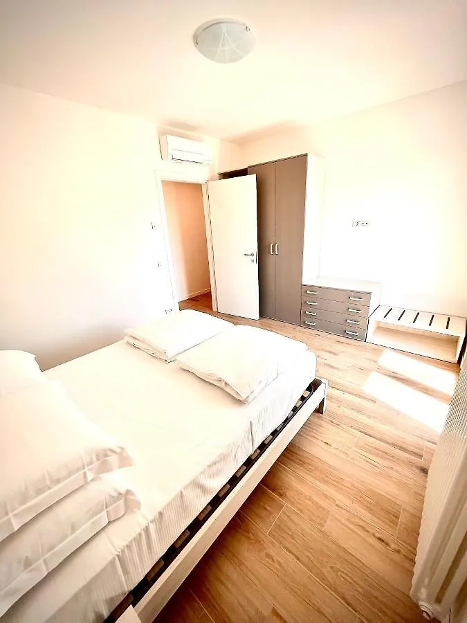 Apartment Berengario Suites Torri Del Benaco